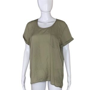 VICTORIAS Secret Chiffon Blouse Tunic Pocket T Shirt Size Medium Olive Green.